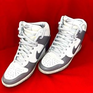 Wmns Dunk Sky Hi Essential